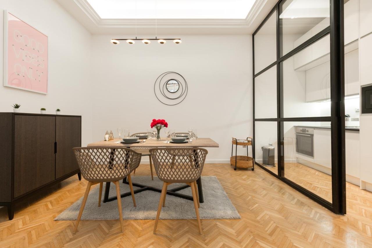 Space And Style In The Heart Of Budapest W 2Br&2Bt Exterior photo